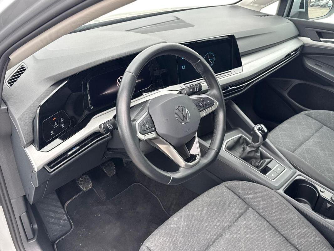 Volkswagen Golf - Photo 9