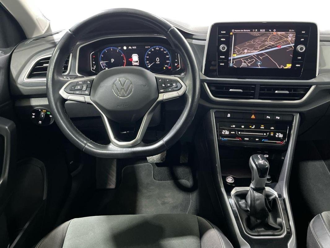 Volkswagen T-Roc - Photo 24
