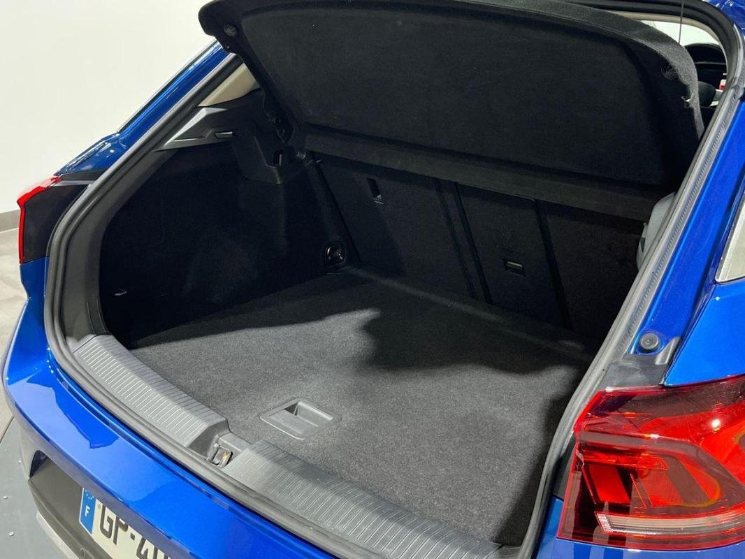 Volkswagen T-Roc - Photo 32
