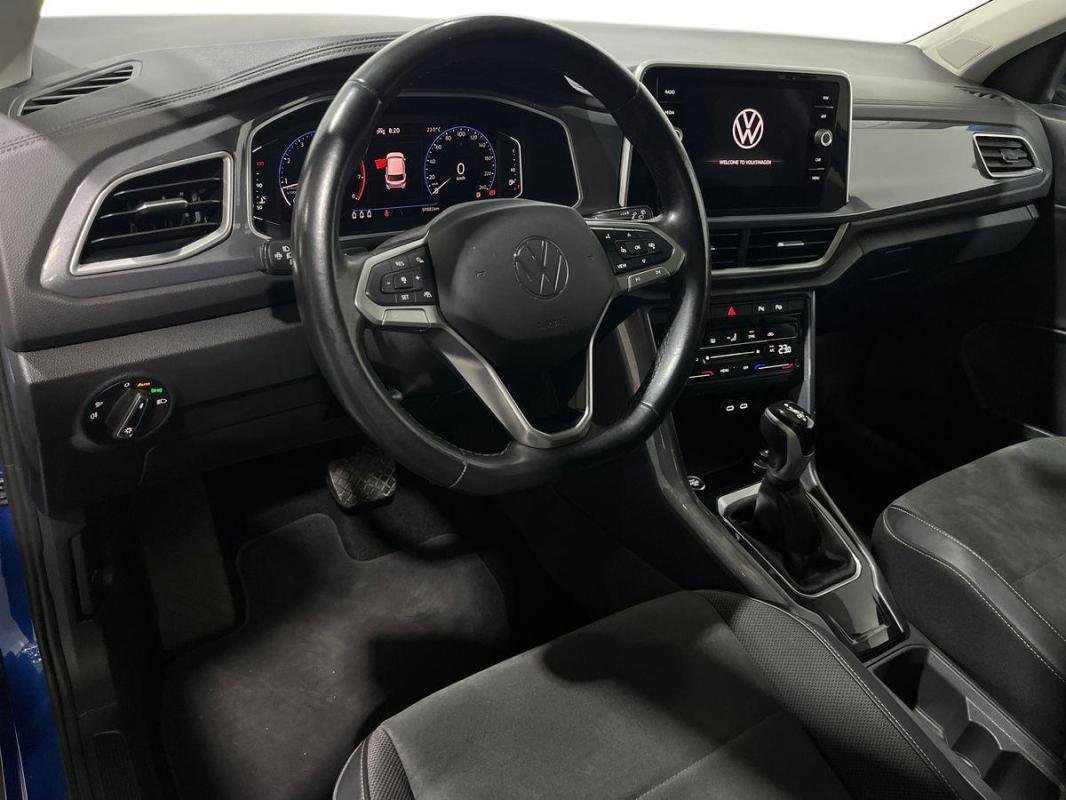 Volkswagen T-Roc - Photo 9