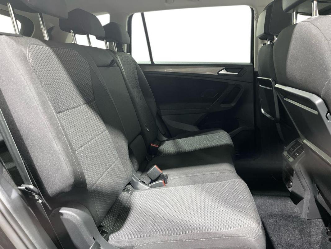 Volkswagen Tiguan Allspace - Photo 23