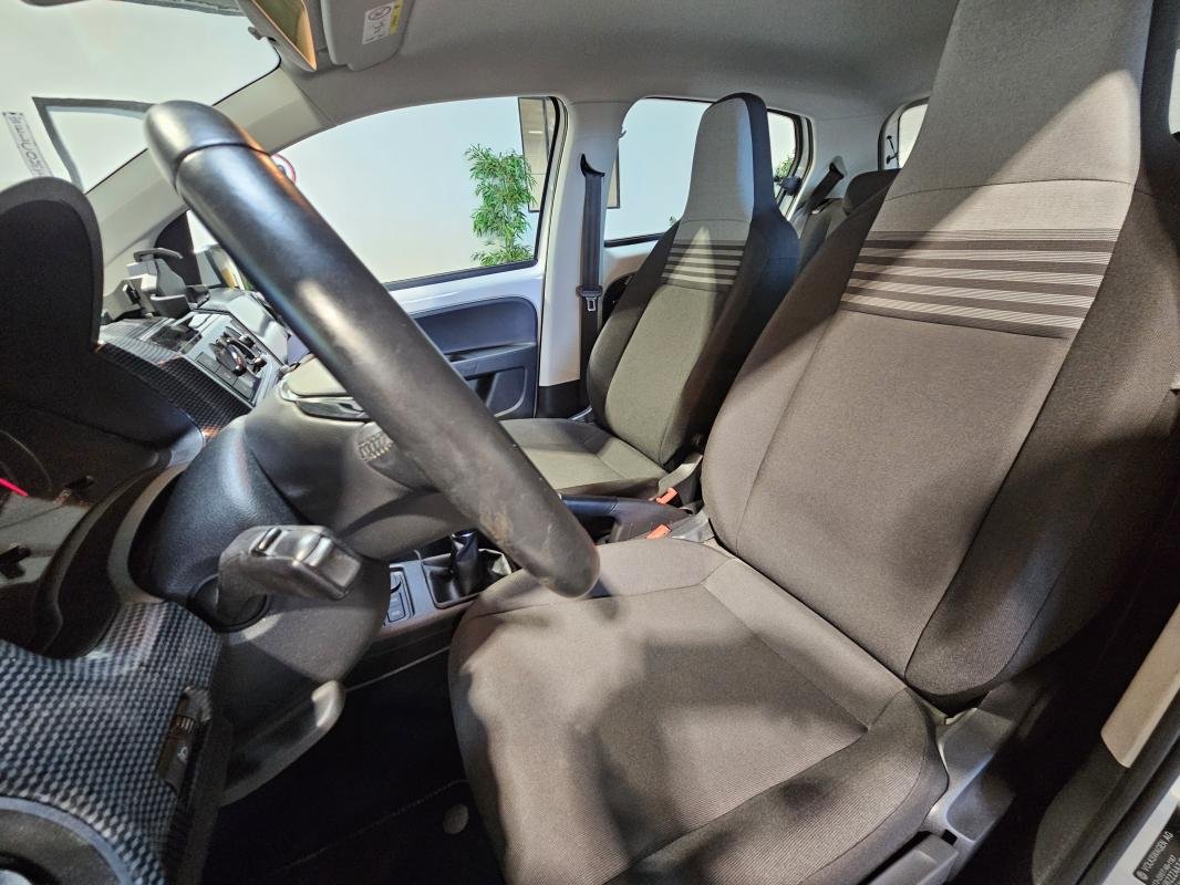 Volkswagen Up! - Photo 13