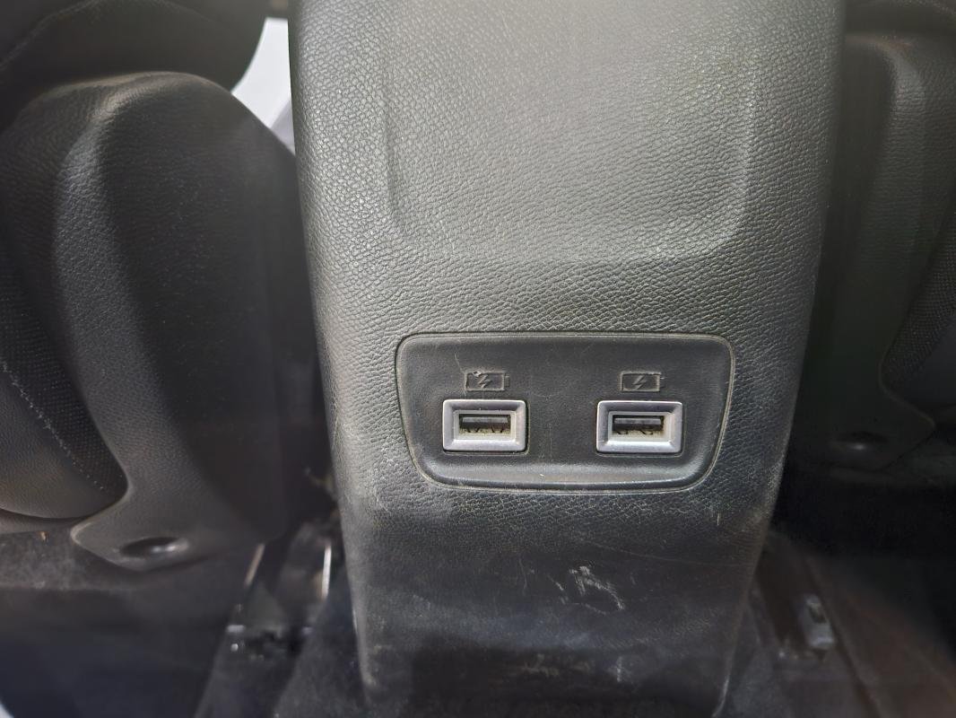 Peugeot 2008 - Photo 24