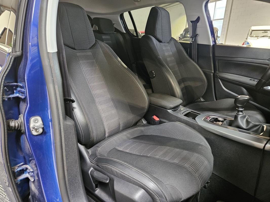 Peugeot 308 - Photo 12
