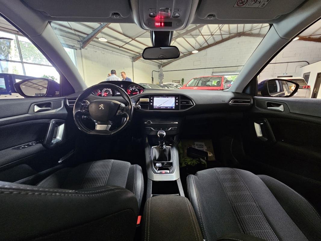 Peugeot 308 - Photo 14