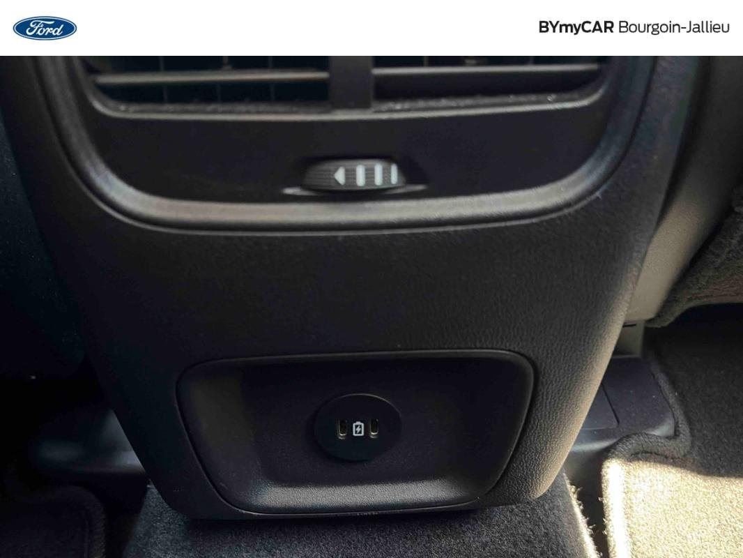 Ford Kuga - Photo 22