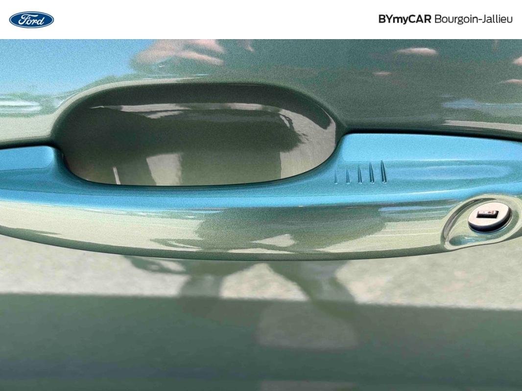 Ford Kuga - Photo 23