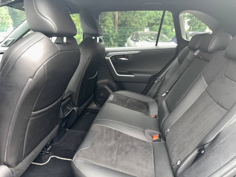 Toyota RAV4 - Photo 13