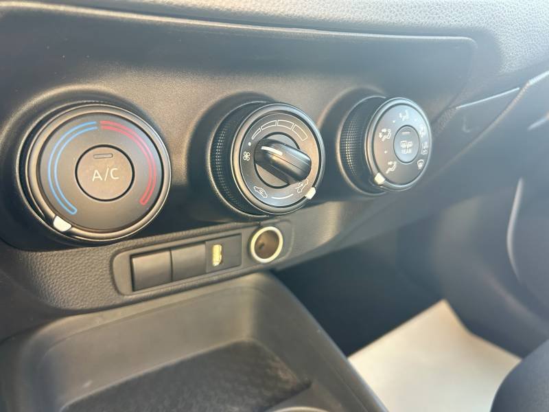 Toyota aygo x - Photo 17