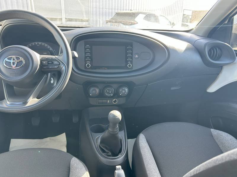 Toyota aygo x - Photo 9