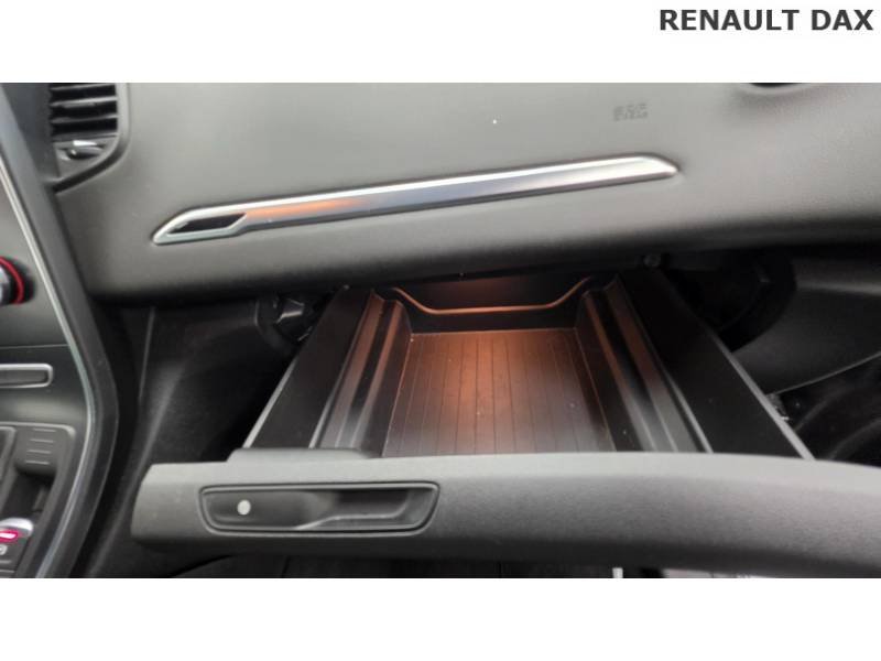Renault Scénic - Photo 24