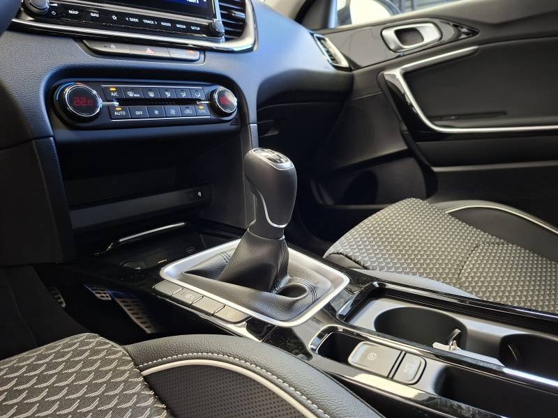 Kia Xceed - Photo 31