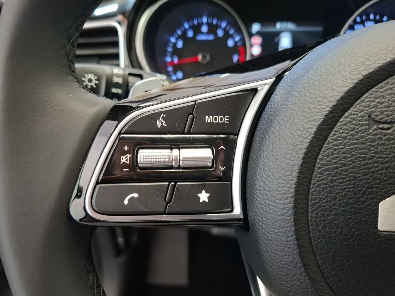 Kia CEED - Photo 23