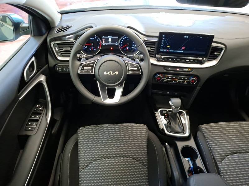 Kia CEED - Photo 14