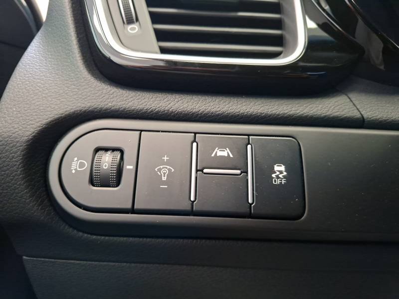 Kia CEED - Photo 21