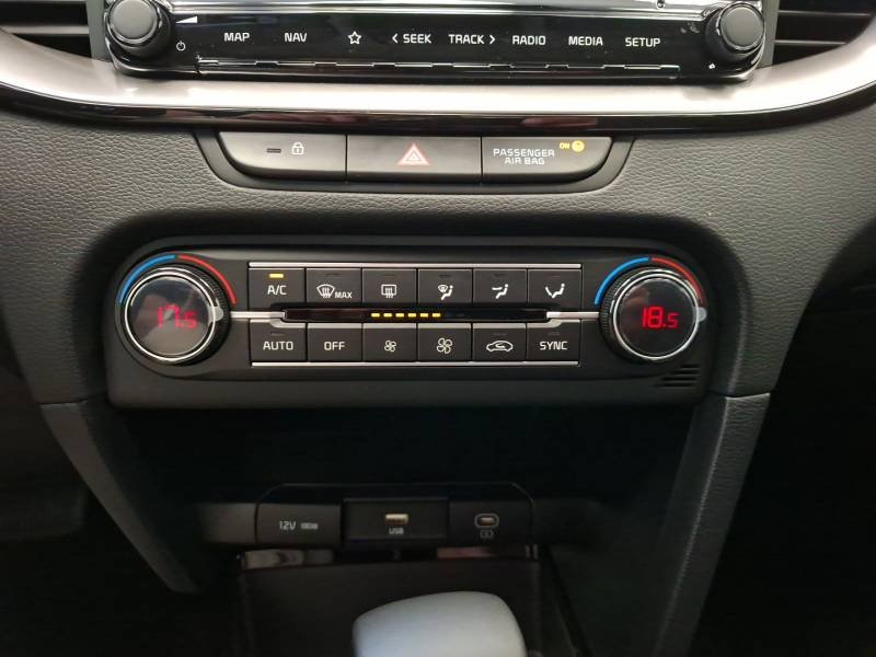 Kia CEED - Photo 27