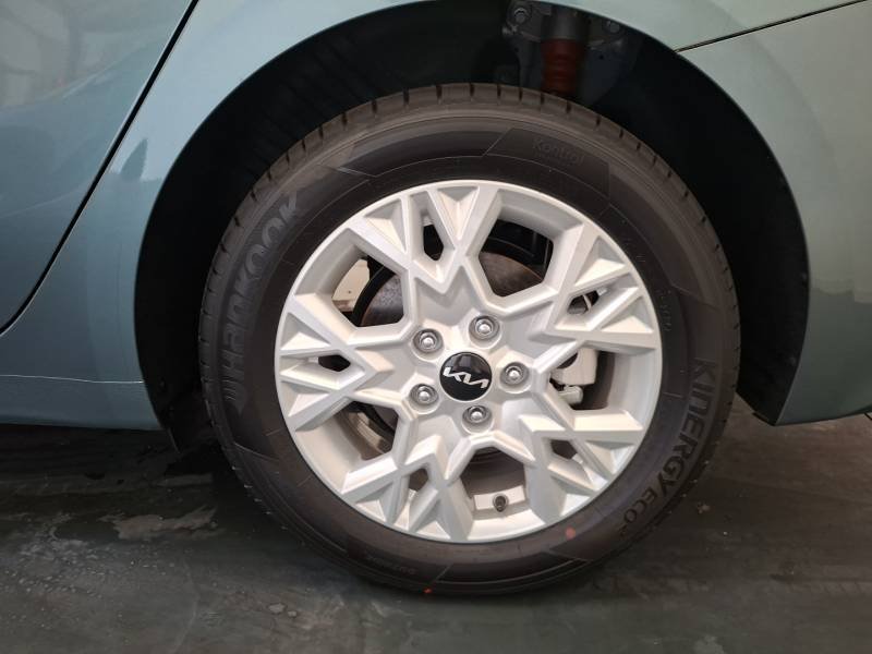 Kia CEED - Photo 10