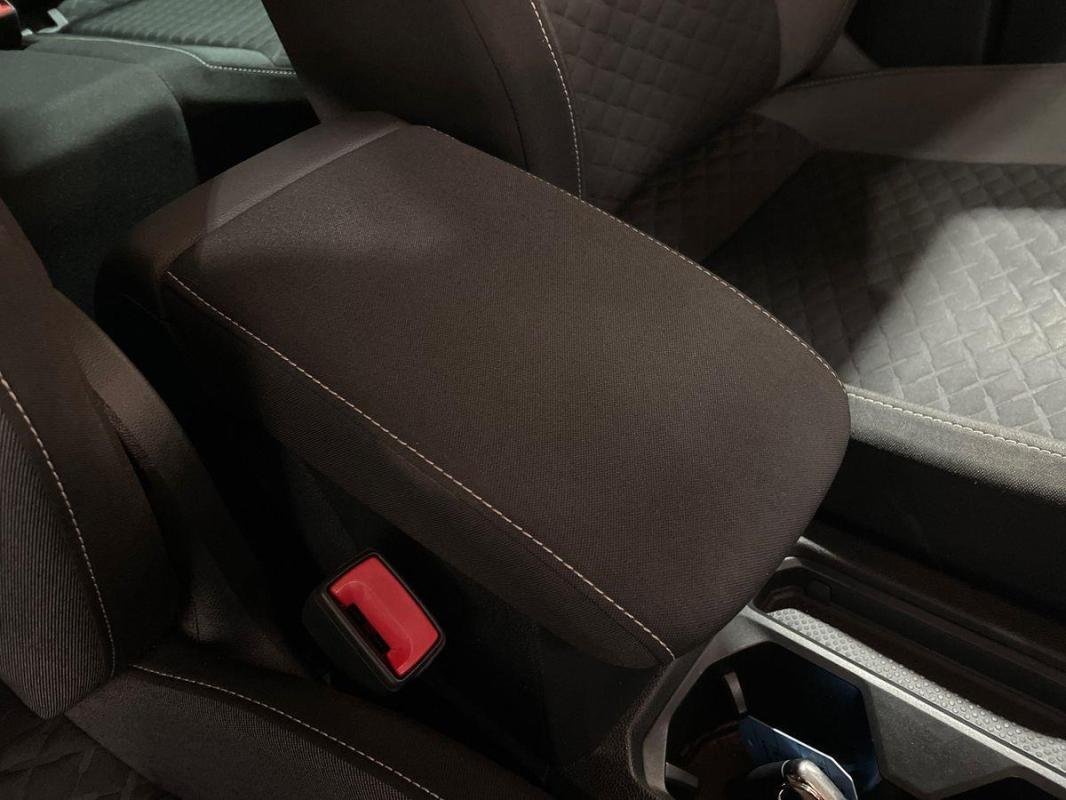 Volkswagen Tiguan - Photo 12