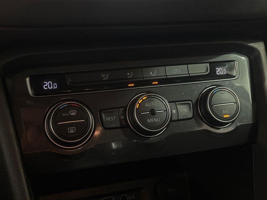 Volkswagen Tiguan - Photo 19