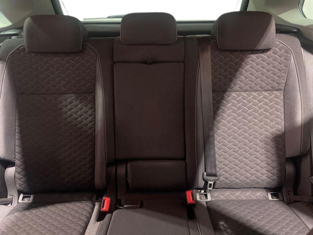 Volkswagen Tiguan - Photo 22