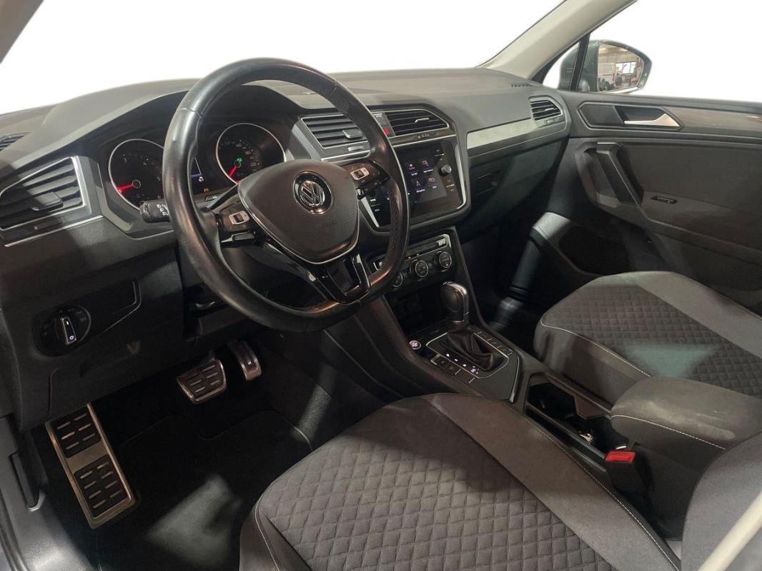 Volkswagen Tiguan - Photo 9