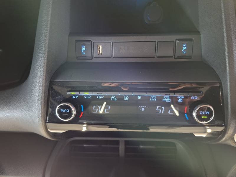Toyota Yaris - Photo 25