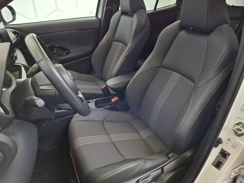 Toyota Yaris - Photo 7
