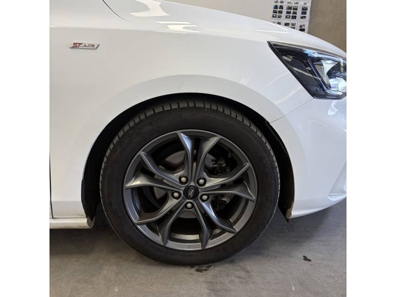 Ford Focus - Photo 11