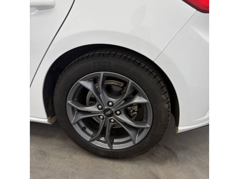Ford Focus - Photo 14