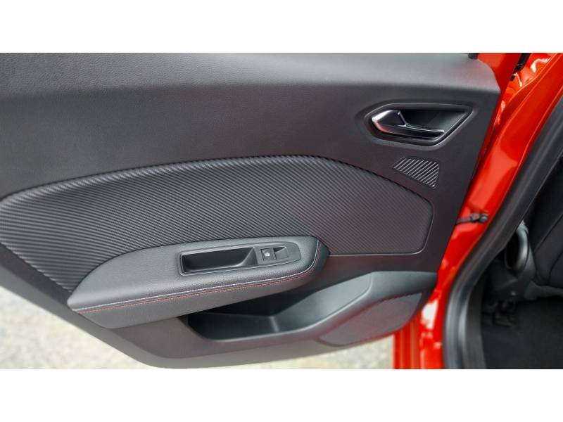 Renault Clio - Photo 17