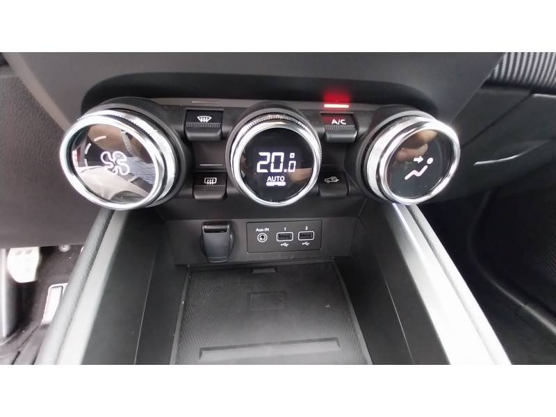 Renault Clio - Photo 25