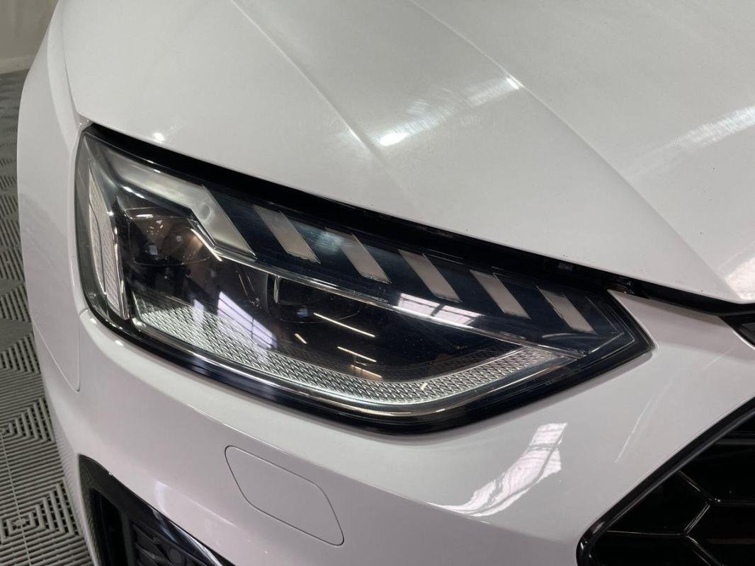 Audi A4 - Photo 15