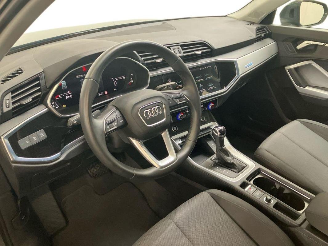 Audi Q3 - Photo 9