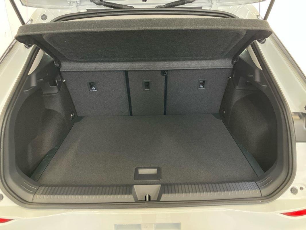 Volkswagen T-Roc - Photo 11