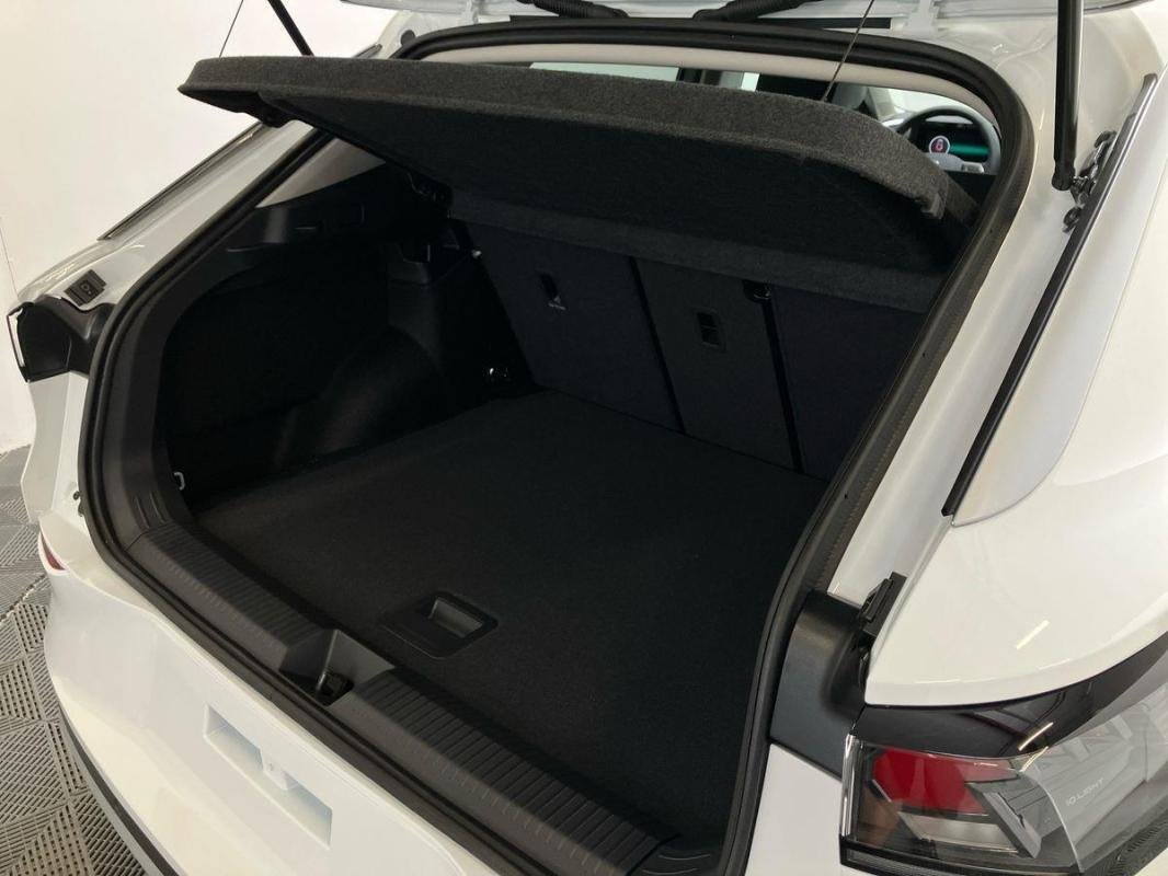 Volkswagen T-Roc - Photo 12