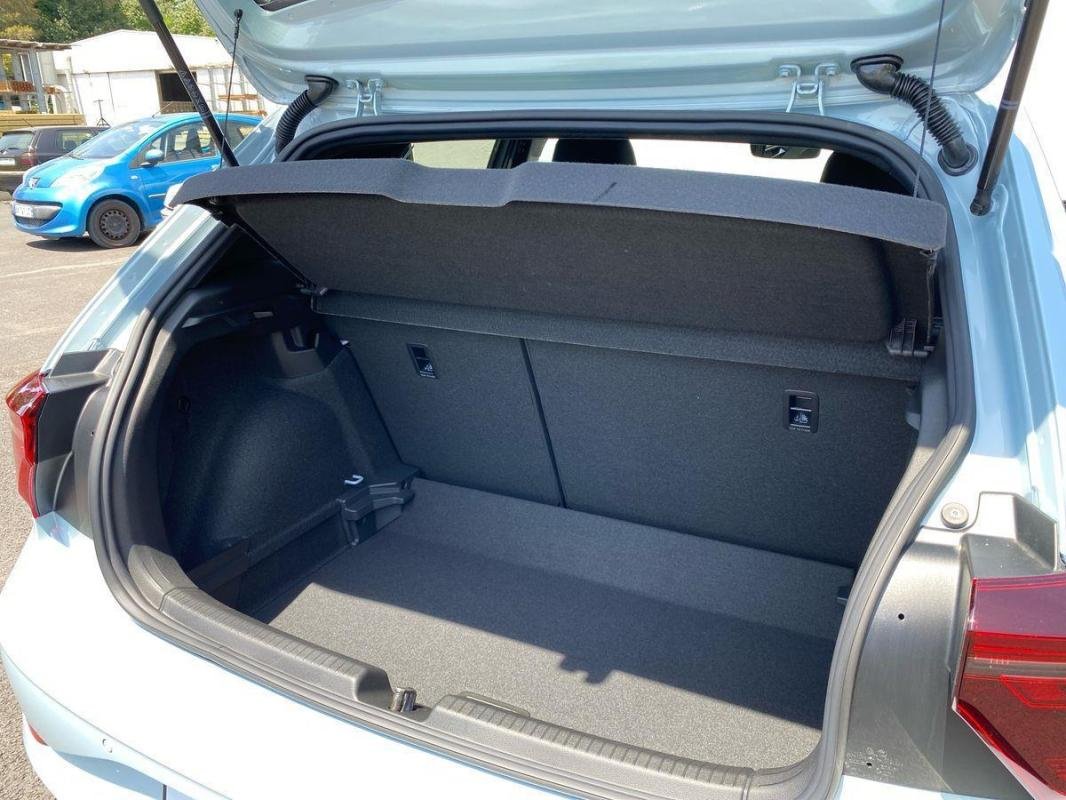 Volkswagen Polo - Photo 11