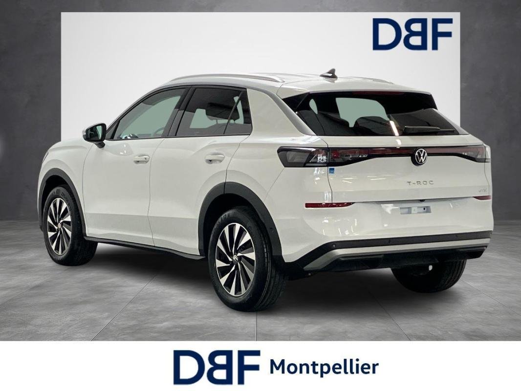 Volkswagen T-Roc - Photo 17
