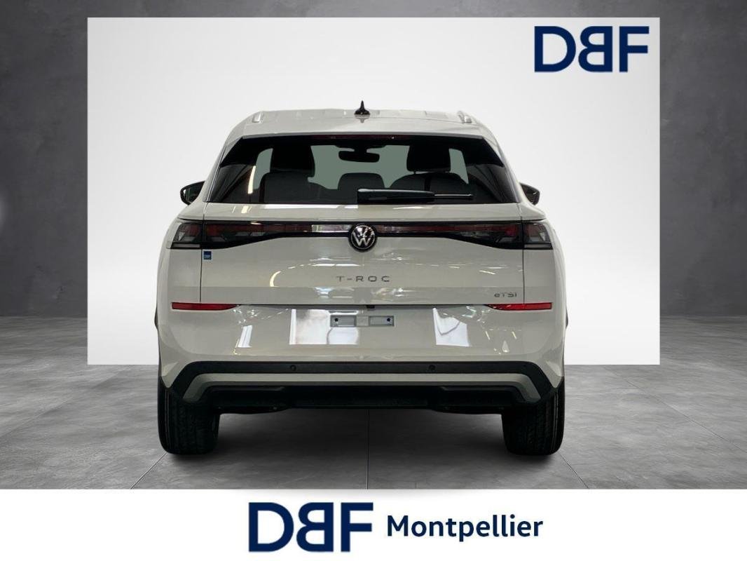 Volkswagen T-Roc - Photo 18