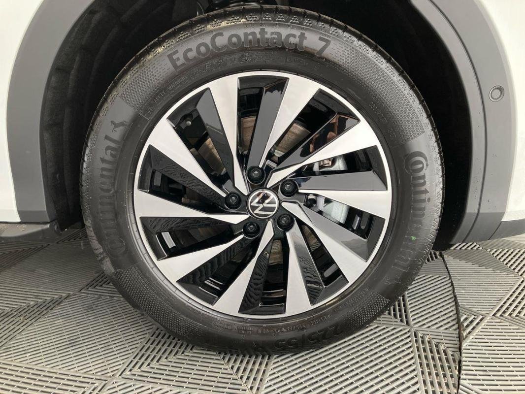 Volkswagen T-Roc - Photo 9