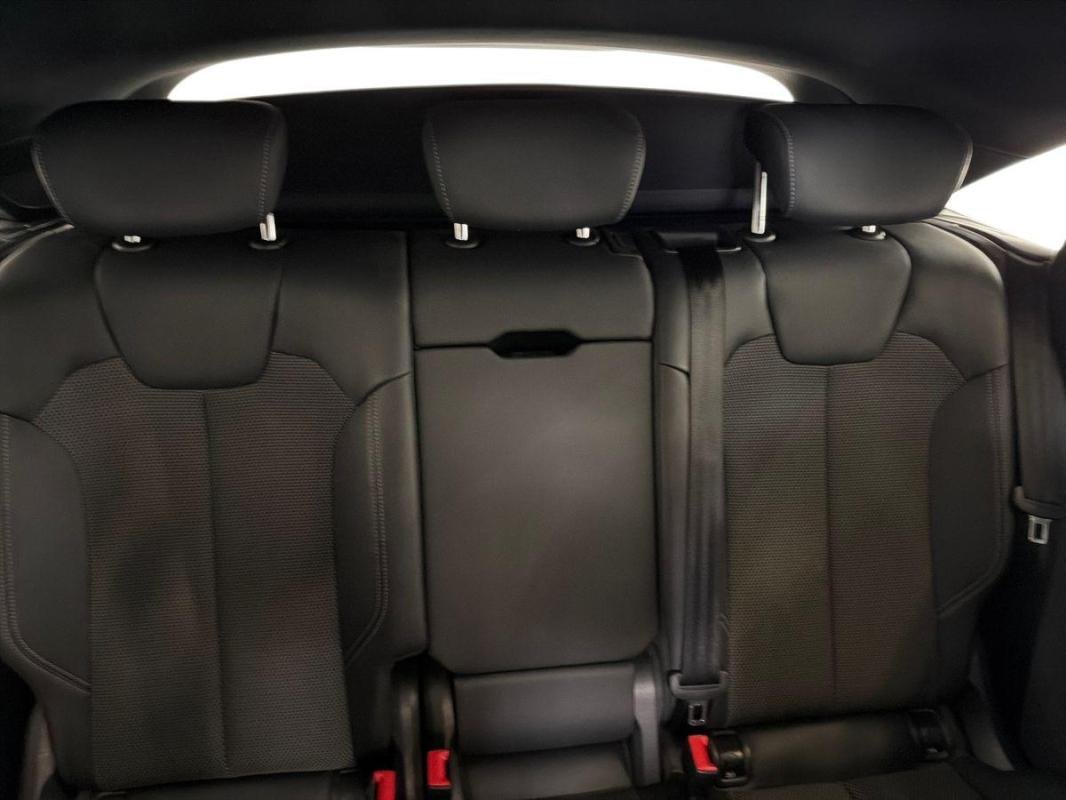 Audi Q5 Sportback - Photo 22