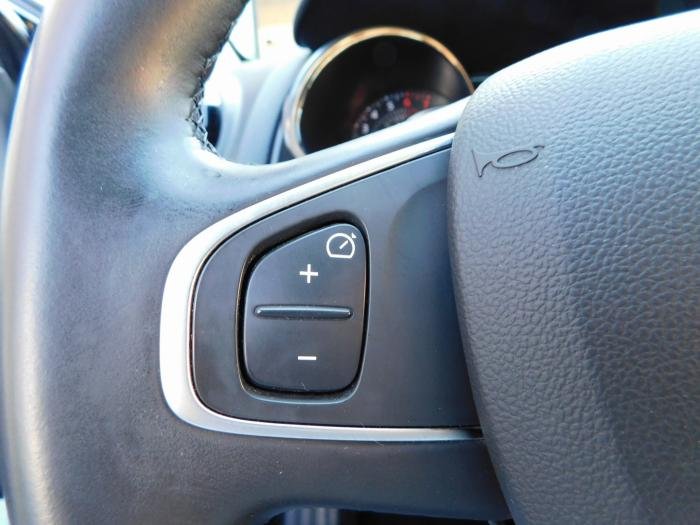 Renault Clio - Photo 17