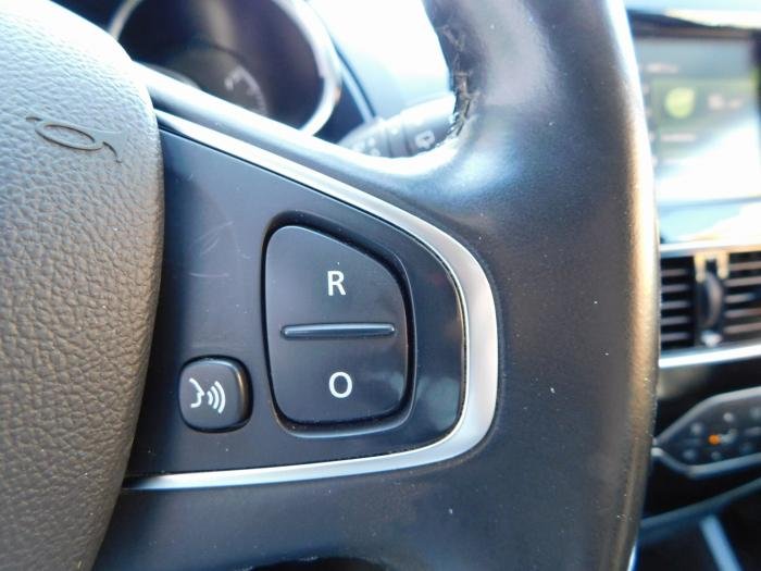 Renault Clio - Photo 18