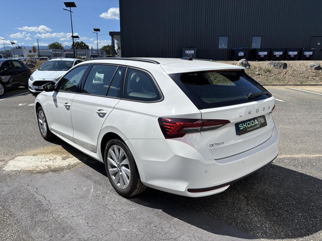 Skoda Octavia - Photo 3