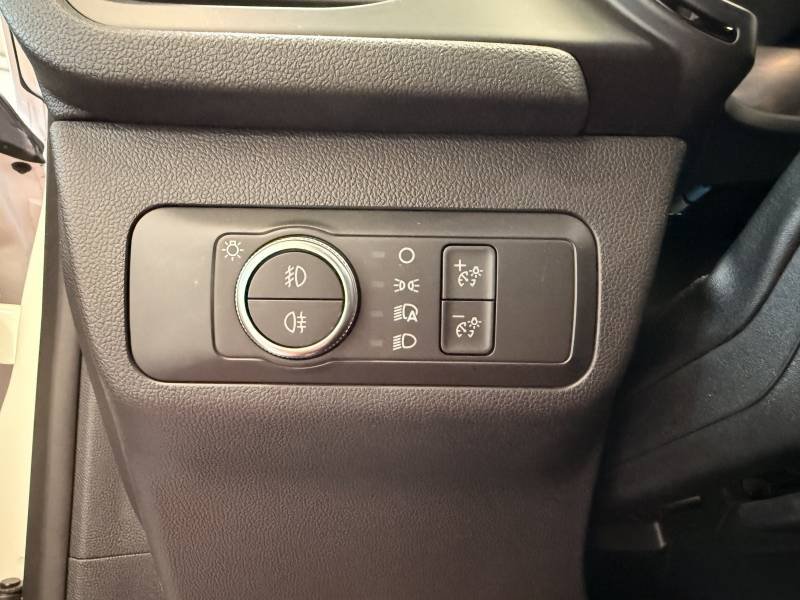 Ford Kuga - Photo 12