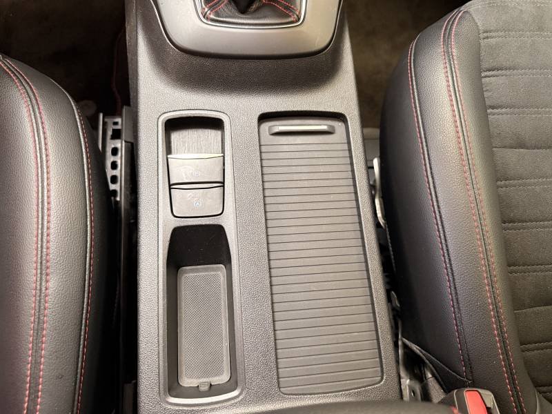 Ford Kuga - Photo 18