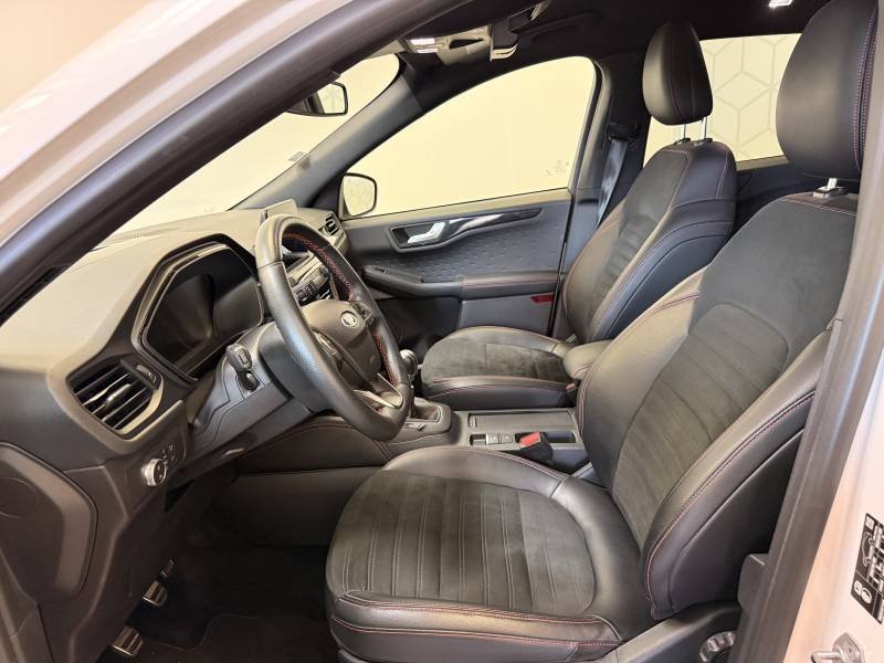 Ford Kuga - Photo 25