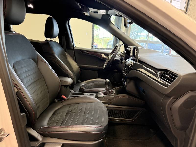 Ford Kuga - Photo 35