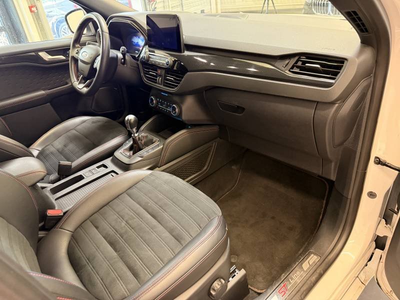 Ford Kuga - Photo 36