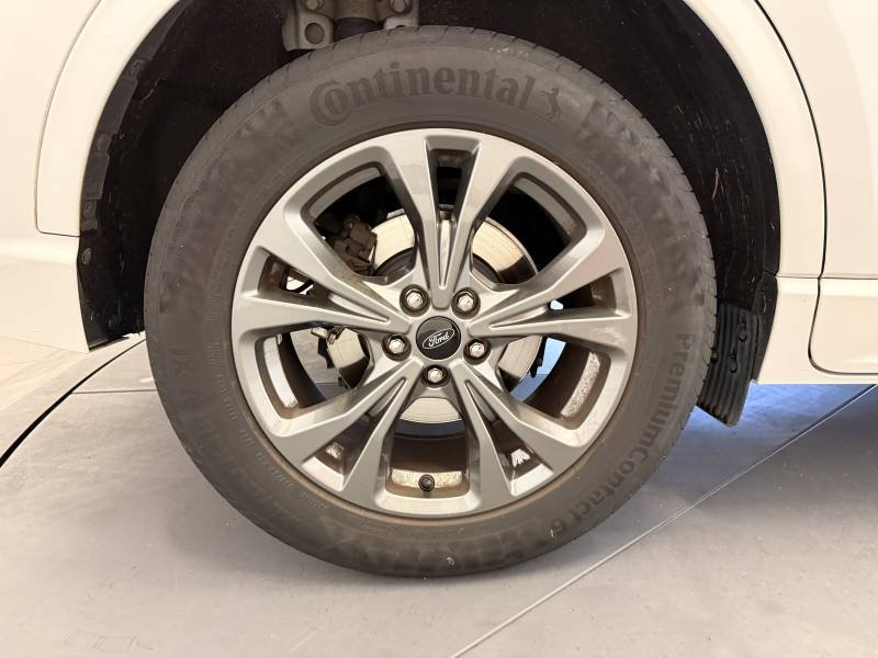 Ford Kuga - Photo 37