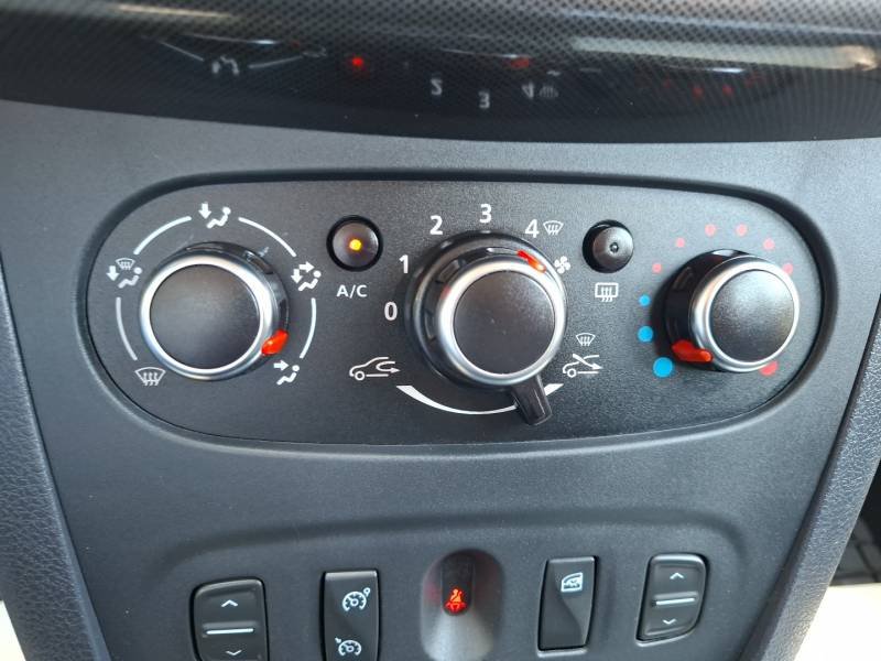 Dacia Sandero - Photo 32